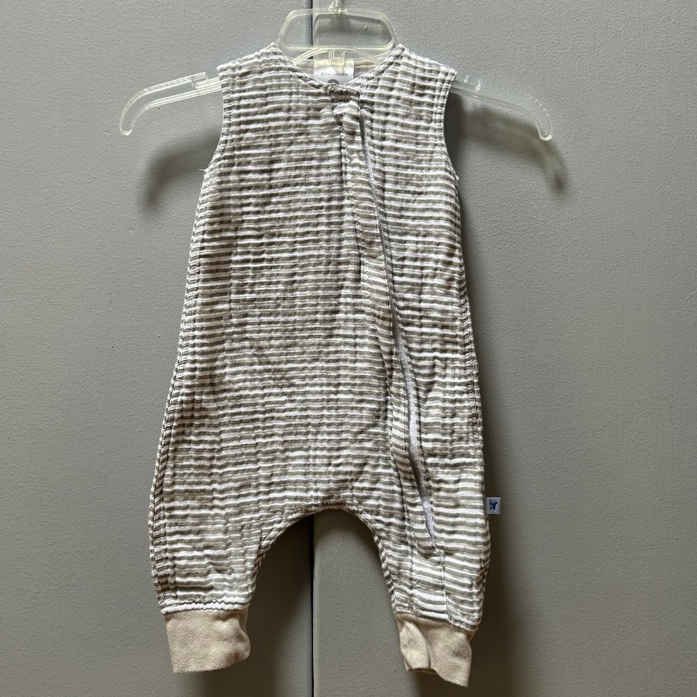 LITTLE UNICORN Muslin Cotton Sleep Romper  Medium 6 - 12 mo Gray/white stripes